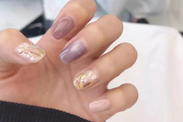 簡單半透明美甲圖片 仙氣十足裸透美甲 簡單半透明美甲圖片 仙氣十足裸透美甲