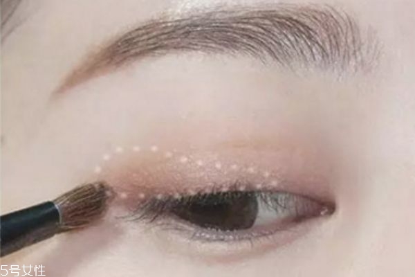 肉橘色眼妝怎么畫 橘色的眼妝