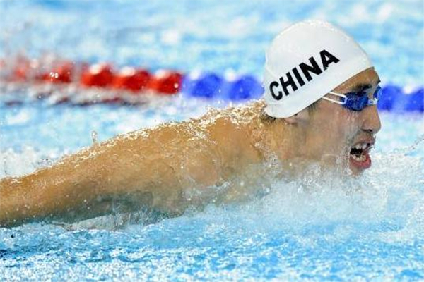 蝶泳怎么轉(zhuǎn)身 和蛙泳差不多 蝶泳怎么轉(zhuǎn)身 和蛙泳差不多