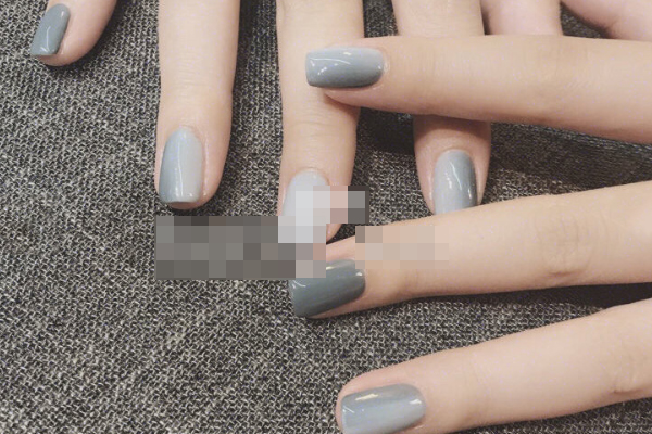 單色漸變美甲圖片 簡(jiǎn)單素雅漸變美甲 單色漸變美甲圖片 簡(jiǎn)單素雅漸變美甲