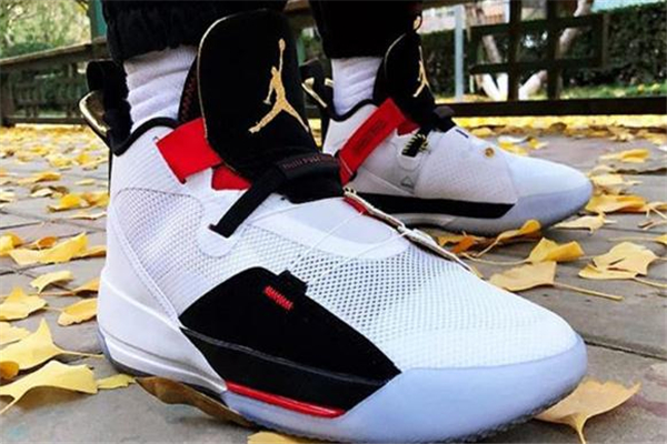 aj33為什么那么少人穿 設(shè)計上有不足 aj33為什么那么少人穿 設(shè)計上有不足