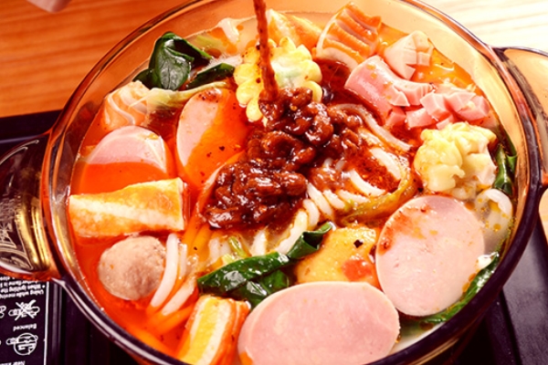麻辣燙用什么底料 這個(gè)很關(guān)鍵 麻辣燙用什么底料 這個(gè)很關(guān)鍵