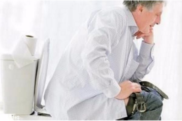 如何治療老年人便秘 老年人便秘治療方法 如何治療老年人便秘 老年人便秘治療方法