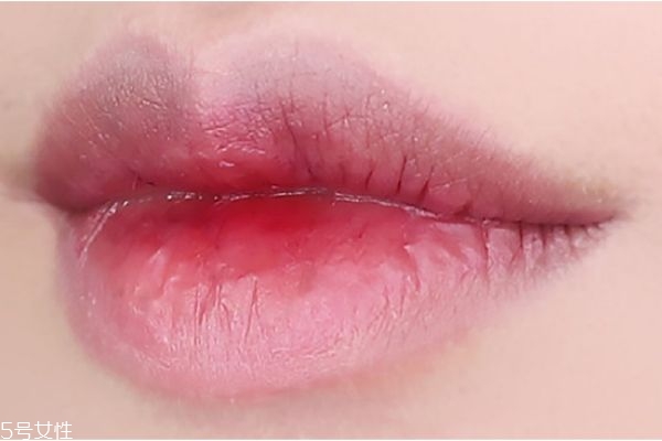 burberry氣墊唇釉怎么樣 burberry氣墊唇釉全試色 burberry氣墊唇釉怎么樣 burberry氣墊唇釉全試色