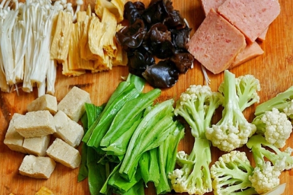 麻辣香鍋有營(yíng)養(yǎng)嗎 肯定有些營(yíng)養(yǎng) 麻辣香鍋有營(yíng)養(yǎng)嗎 肯定有些營(yíng)養(yǎng)