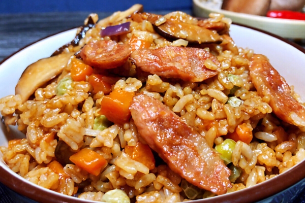 煲仔飯要煮多久 這個有講究 煲仔飯要煮多久 這個有講究