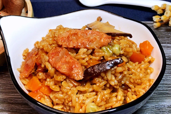 煲仔飯要煮多久 這個有講究 煲仔飯要煮多久 這個有講究