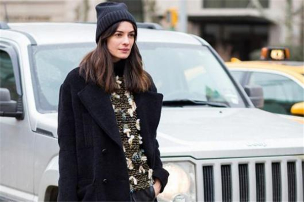 毛線針織帽怎么搭配衣服 增添造型亮點 毛線針織帽怎么搭配衣服 增添造型亮點