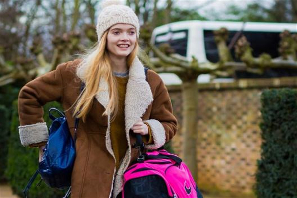毛線針織帽怎么搭配衣服 增添造型亮點 毛線針織帽怎么搭配衣服 增添造型亮點