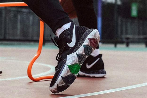 歐文5和威少2哪個好 來看對比測評 歐文5和威少2哪個好 來看對比測評