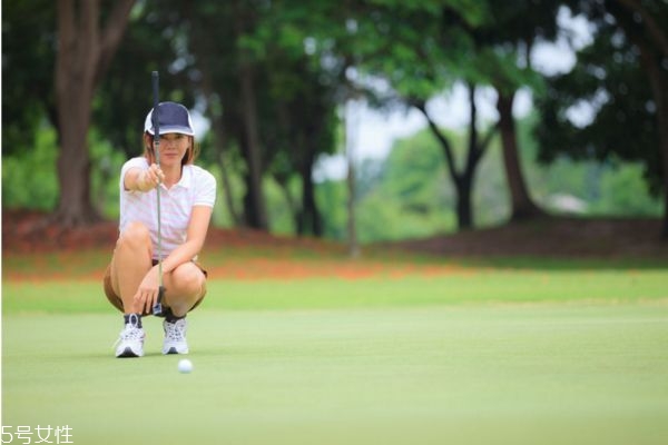 生熱食材手腳不冰冷 深蹲的標(biāo)準(zhǔn)動(dòng)作 生熱食材手腳不冰冷 深蹲的標(biāo)準(zhǔn)動(dòng)作