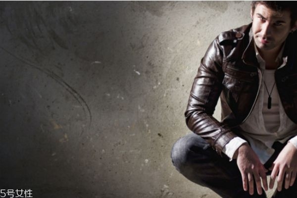 生熱食材手腳不冰冷 深蹲的標(biāo)準(zhǔn)動(dòng)作 生熱食材手腳不冰冷 深蹲的標(biāo)準(zhǔn)動(dòng)作