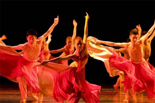 跳舞會影響長高嗎 完全不會 跳舞會影響長高嗎 完全不會