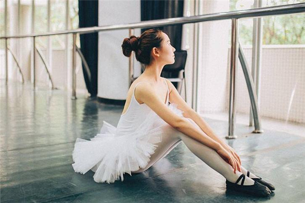 跳舞可以培養(yǎng)氣質(zhì)嗎 收獲優(yōu)雅的形體 跳舞可以培養(yǎng)氣質(zhì)嗎 收獲優(yōu)雅的形體