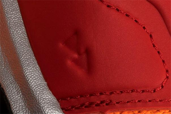 耐克pg3保羅喬治3代開箱測評 配置亮瞎眼 耐克pg3保羅喬治3代開箱測評 配置亮瞎眼