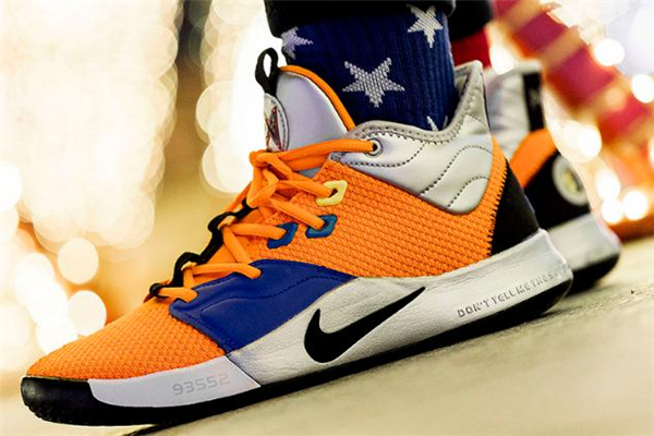 耐克pg3保羅喬治3代開箱測評 配置亮瞎眼 耐克pg3保羅喬治3代開箱測評 配置亮瞎眼