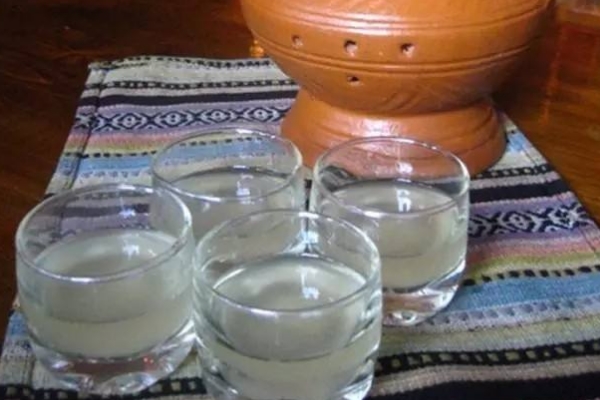 青稞酒多少度 度數(shù)其實有點高 青稞酒多少度 度數(shù)其實有點高