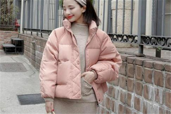 2019流行什么羽絨服 保暖和氣質兼具
