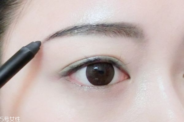 眉毛怎么畫好看 最簡(jiǎn)單的一字眉畫法