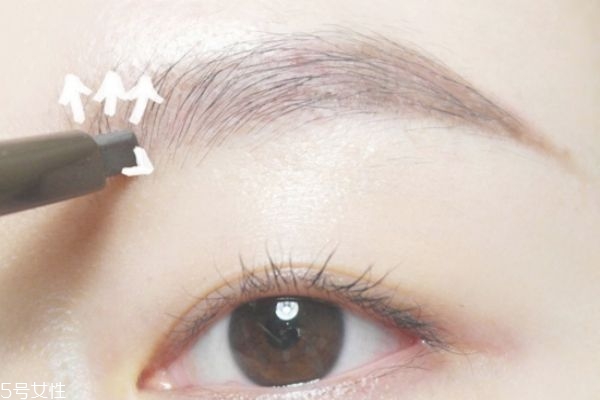 眉毛怎么畫好看 最簡(jiǎn)單的一字眉畫法
