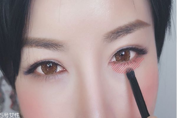 高光側(cè)影怎么什么牌子好 高光粉的用法 高光側(cè)影怎么什么牌子好 高光粉的用法