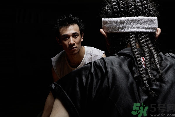 打籃球腿抽筋怎么辦？打籃球小腿抽筋怎么辦？