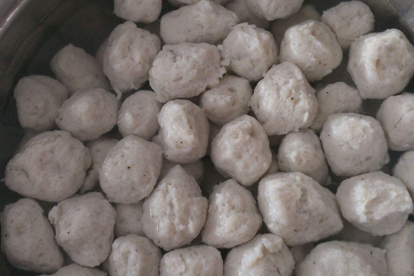 魚丸有刺嗎 一般沒有 魚丸有刺嗎 一般沒有