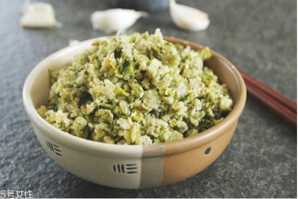 榆錢怎么做好吃 榆錢怎么做 榆錢怎么做好吃 榆錢怎么做