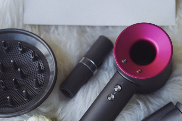 吹風機要怎么選擇 這幾點很關(guān)鍵 吹風機要怎么選擇 這幾點很關(guān)鍵