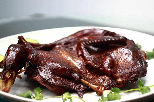 醬板鴨是辣的嗎 可以自己選擇辣度 醬板鴨是辣的嗎 可以自己選擇辣度