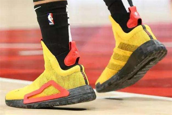 阿迪達(dá)斯n3xt l3v3l鞋面怎么洗 要注意這些