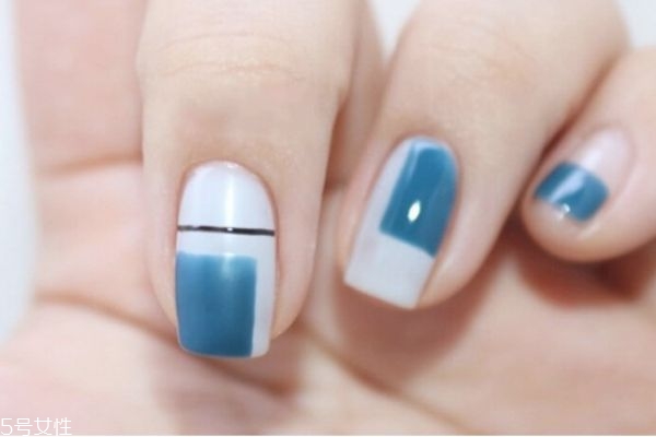 日系田園風(fēng)美甲怎么做 簡(jiǎn)單美甲教程 日系田園風(fēng)美甲怎么做 簡(jiǎn)單美甲教程