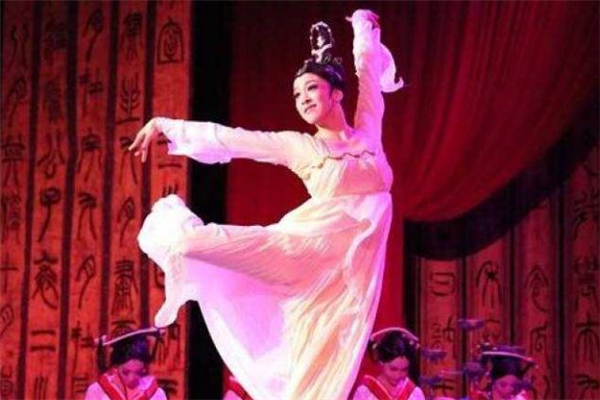 古典舞怎么跳出感覺(jué) 要培養(yǎng)舞感 古典舞怎么跳出感覺(jué) 要培養(yǎng)舞感