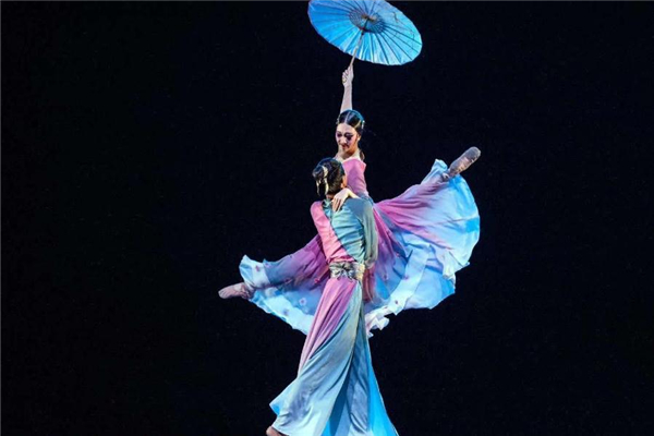 中國舞適合男孩子學(xué)嗎 非常適合 中國舞適合男孩子學(xué)嗎 非常適合