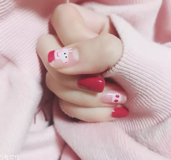 新年美甲怎么做 新年美甲豬圖片大全 新年美甲怎么做 新年美甲豬圖片大全
