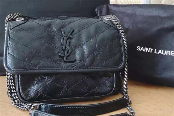 ysl油蠟皮包專(zhuān)柜價(jià)格 刷爆朋友圈的爆款