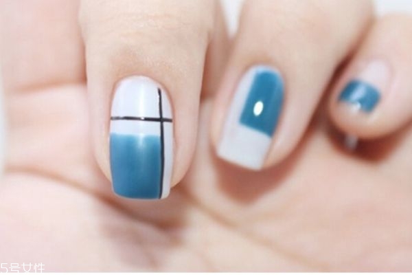 日系田園風(fēng)美甲怎么做 簡(jiǎn)單美甲教程 日系田園風(fēng)美甲怎么做 簡(jiǎn)單美甲教程