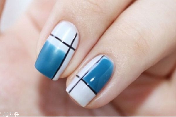 日系田園風(fēng)美甲怎么做 簡(jiǎn)單美甲教程 日系田園風(fēng)美甲怎么做 簡(jiǎn)單美甲教程