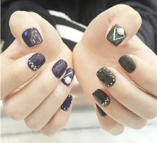 2019流行美甲圖片 2019美甲新款 2019流行美甲圖片 2019美甲新款