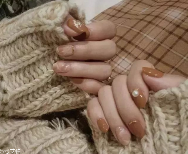 2019流行美甲圖片 2019美甲新款 2019流行美甲圖片 2019美甲新款