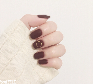 2019美甲流行什么顏色 2019美甲流行色 2019美甲流行什么顏色 2019美甲流行色