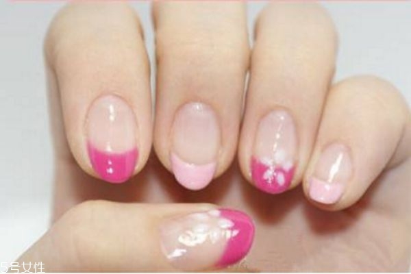 法式美甲如何做 法式美甲教程 法式美甲如何做 法式美甲教程
