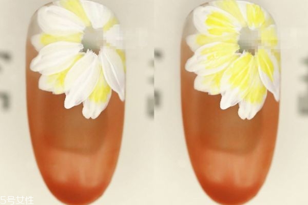 暈染美甲怎么做 夢幻星座美甲教程 暈染美甲怎么做 夢幻星座美甲教程