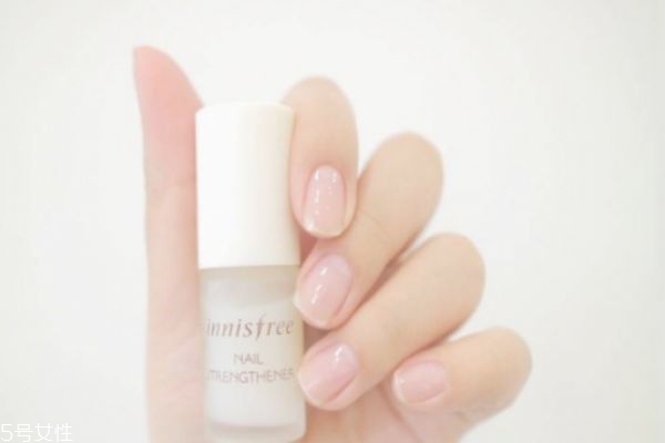 卡通手繪美甲怎么做 動物圖案卡通美甲怎么做 卡通手繪美甲怎么做 動物圖案卡通美甲怎么做