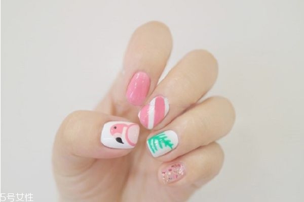 火烈鳥美甲怎么做 教你動物美甲怎么做 火烈鳥美甲怎么做 教你動物美甲怎么做