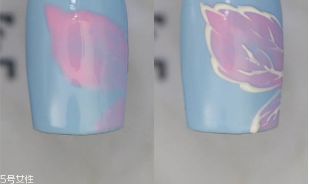 藍(lán)色美甲怎么做 精致美甲做法教程 藍(lán)色美甲怎么做 精致美甲做法教程