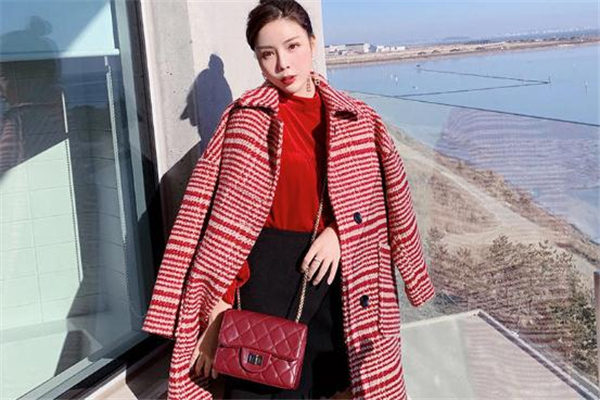 過年穿什么衣服好看 紅紅火火迎新年 過年穿什么衣服好看 紅紅火火迎新年