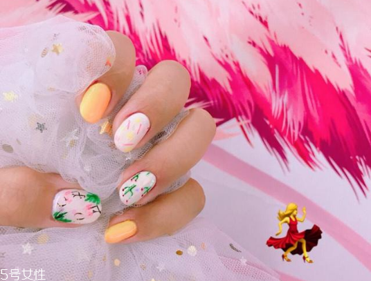 火烈鳥美甲怎么做 教你動物美甲怎么做 火烈鳥美甲怎么做 教你動物美甲怎么做