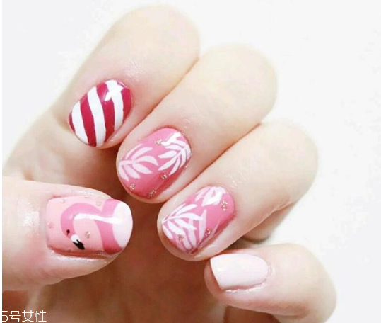 火烈鳥美甲怎么做 教你動物美甲怎么做 火烈鳥美甲怎么做 教你動物美甲怎么做