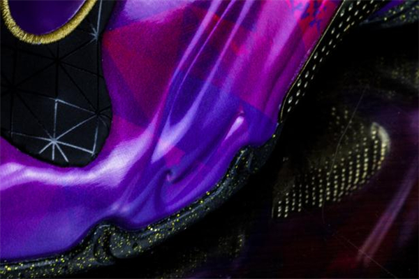 耐克風(fēng)一中國年開箱測評 視覺效果相當(dāng)不錯 耐克風(fēng)一中國年開箱測評 視覺效果相當(dāng)不錯